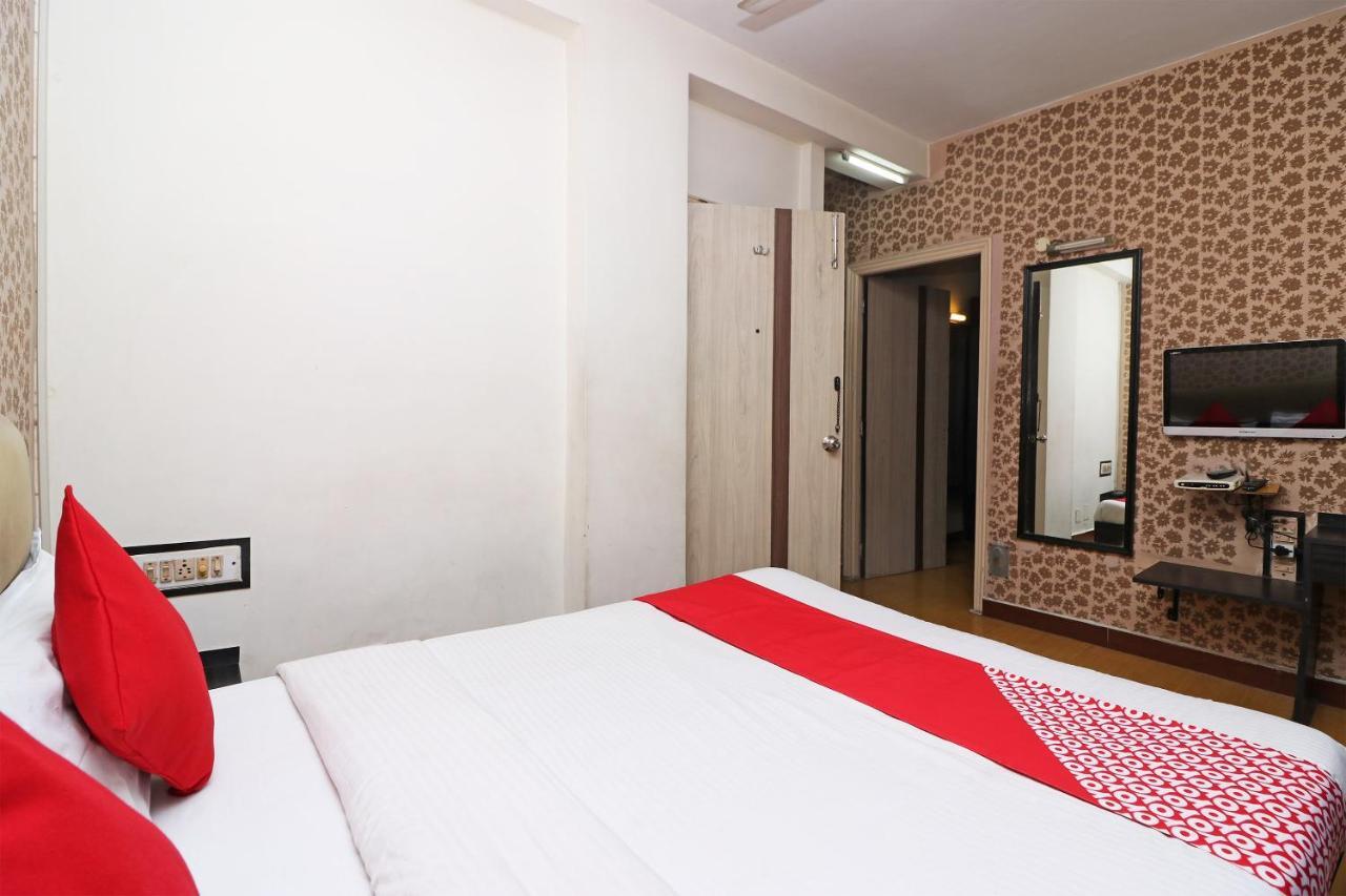 מלון כלכותה Oyo 4219 Ratnakar Residency מראה חיצוני תמונה